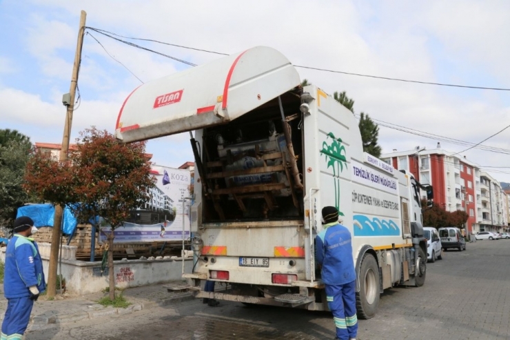 Edremit’te Camiler Dezenfekte Edildi