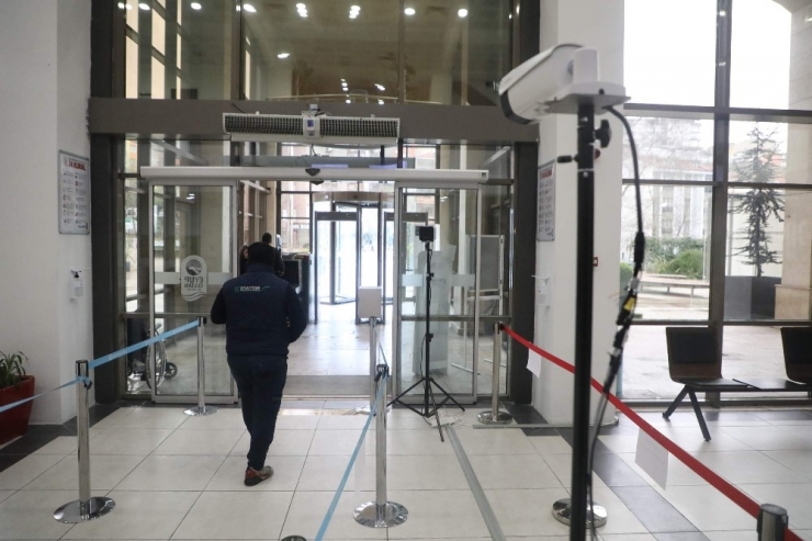 Eyüpsultan Belediyesi Girişine Termal Kamera Kuruldu