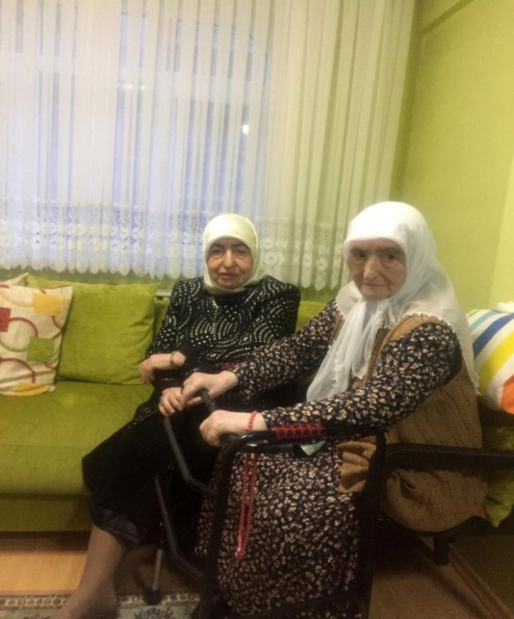 Binali Yıldırım’ın Kayınvalidesinin Cenazesi Toprağa Verildi