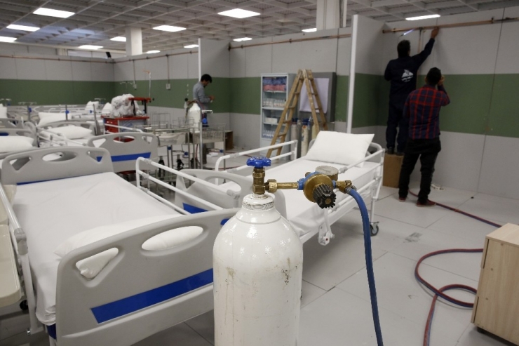 İran, Dünyanın En Büyük Avm’sini Korona Hastanesine Çevirdi