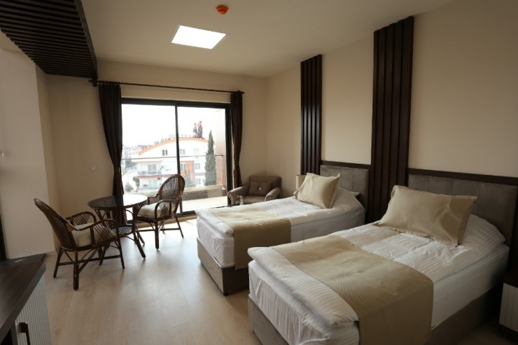 Kepez Sosyal Tesislerinin Kapılarını Sağlık Çalışanlarına Açtı