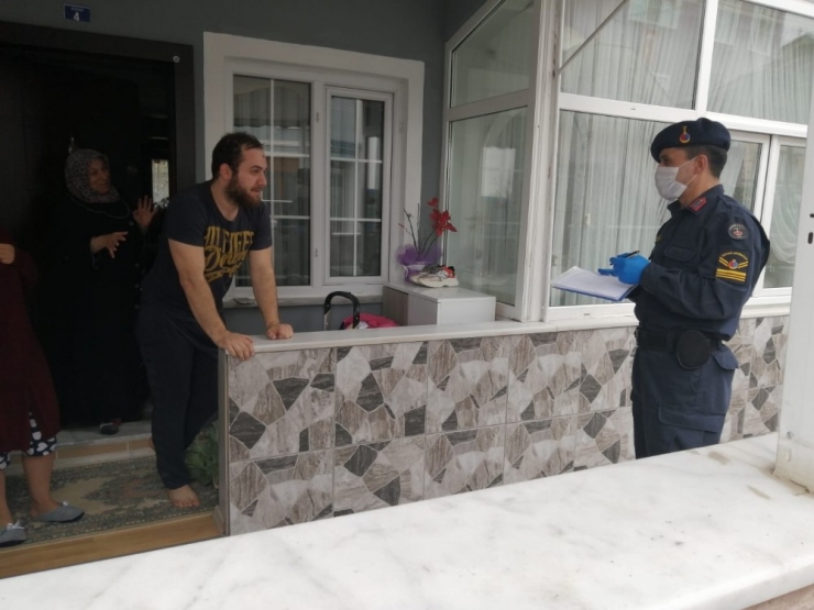 Jandarma Karantina Denetimlerini Sürdürüyor