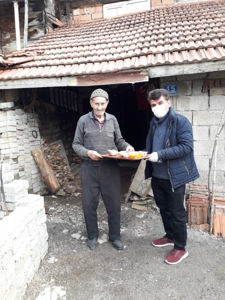 Derebucak’ta Sosyal Destek Grubu Mesaisine Başladı