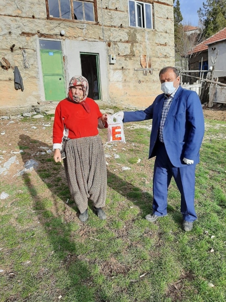 Derebucak’ta Sosyal Destek Grubu Mesaisine Başladı