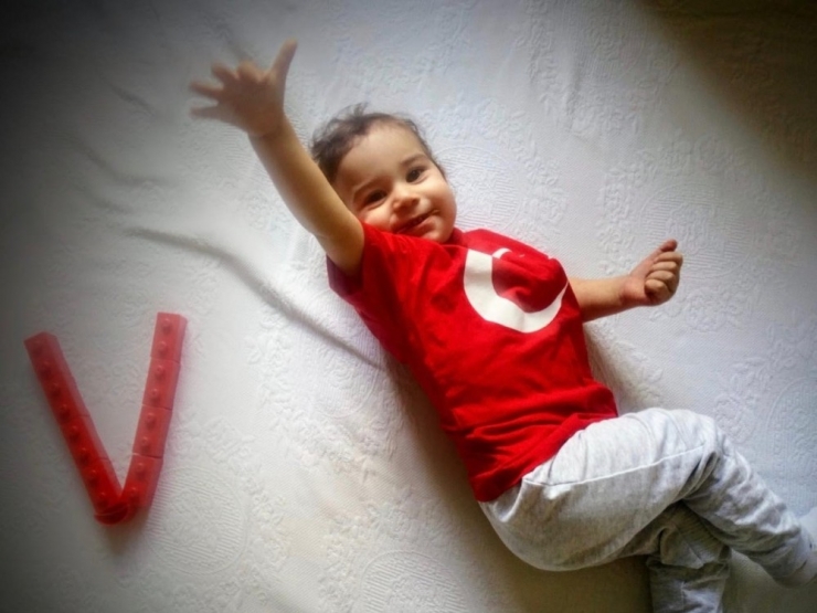 Yeni Doğan Bebeklerden ‘Evde Kal’ Çağrısı