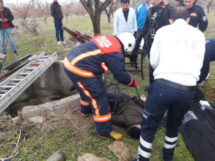 Su Kuyusuna Düşen Yaşlı Adam Hayatını Kaybetti
