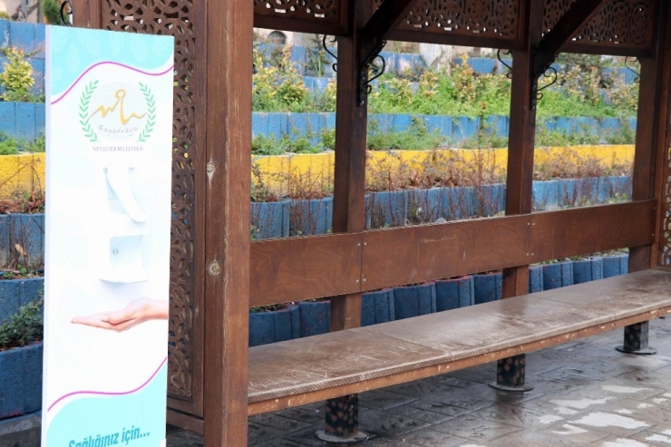 Nevşehir’de Otobüs Durağındaki El Dezenfektanı İkinci Kez Kayboldu