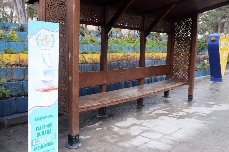 Nevşehir’de Otobüs Durağındaki El Dezenfektanı İkinci Kez Kayboldu