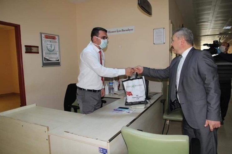 Sağlık Çalışanlarına İkram Paketi