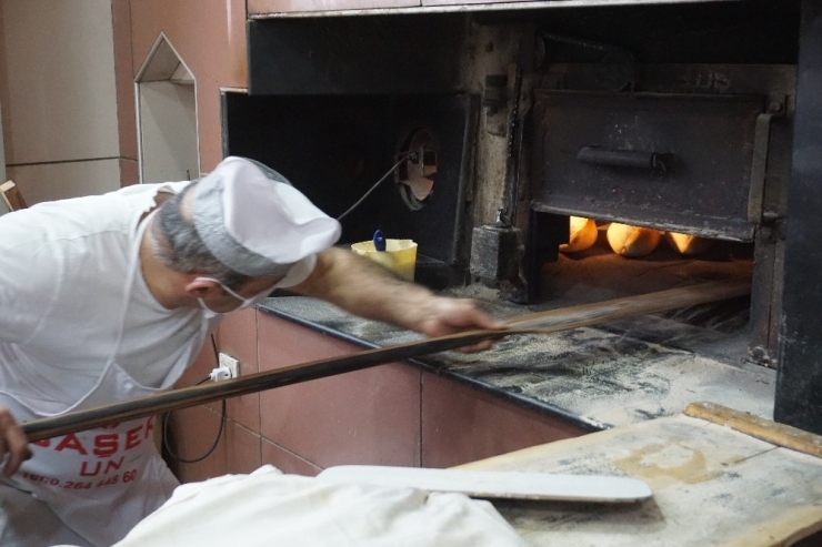 Fırıncıdan Alkışlanacak Hareket