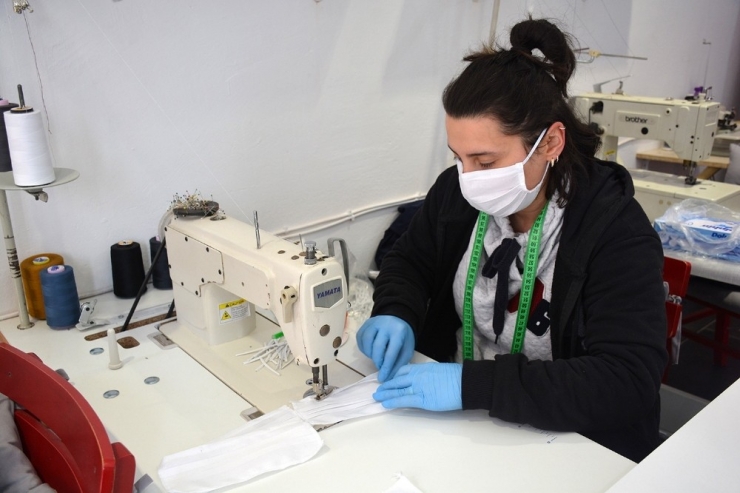 Terziler De Maske İşine Girdi