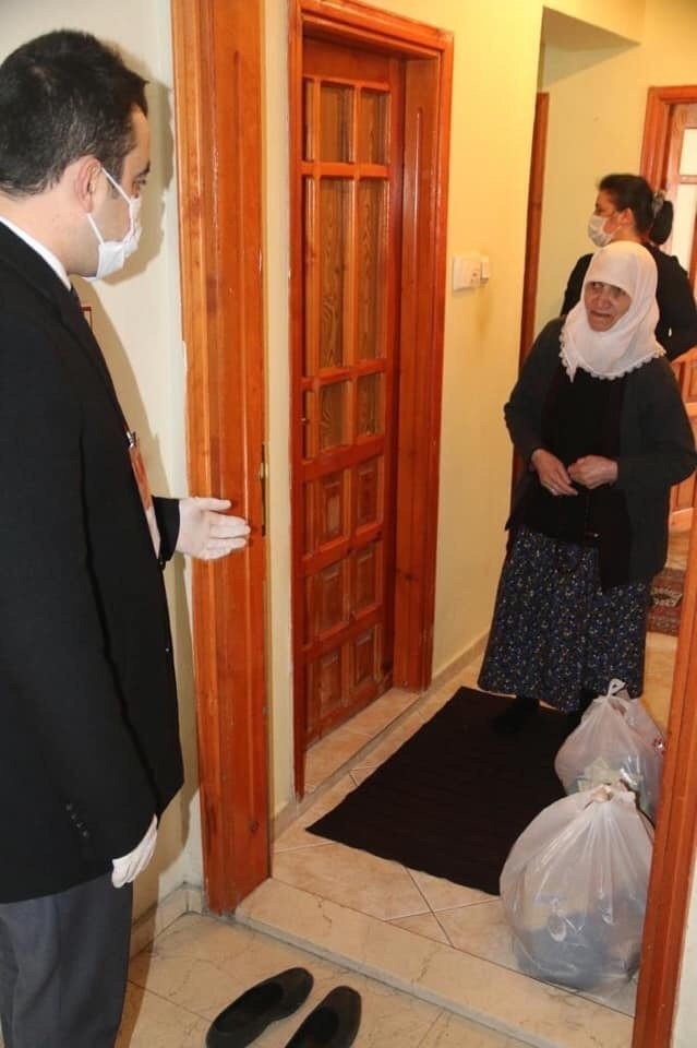 Ulaş’ta ’Vefa Sosyal Destek Grubu’ Yaşlılar İçin Sahada