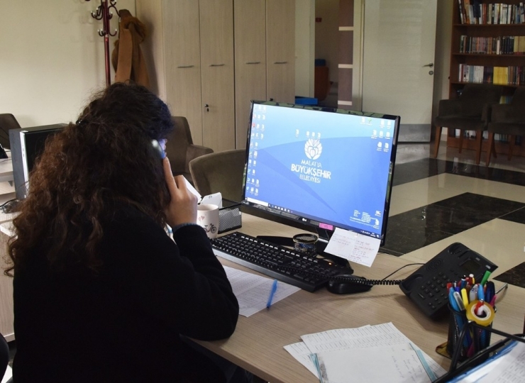 65 Yaş Üstü Vatandaşlara Telefonla Evde Kalın Uyarısı