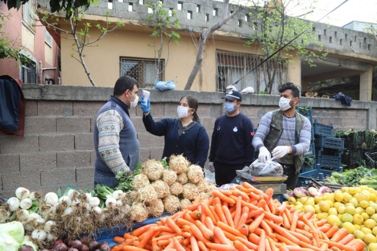 Semt Pazarlarında Koronaya Karşı Ateş Ölçümü