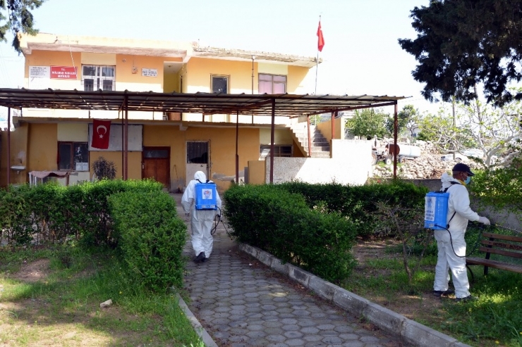 Akdeniz İlçesinde Dezenfekte Çalışmaları Kırsal Mahallelerde De Sürüyor