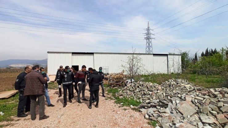 Bursa’da 1 Milyon Değerinde Kaçak Dezenfektan Baskını