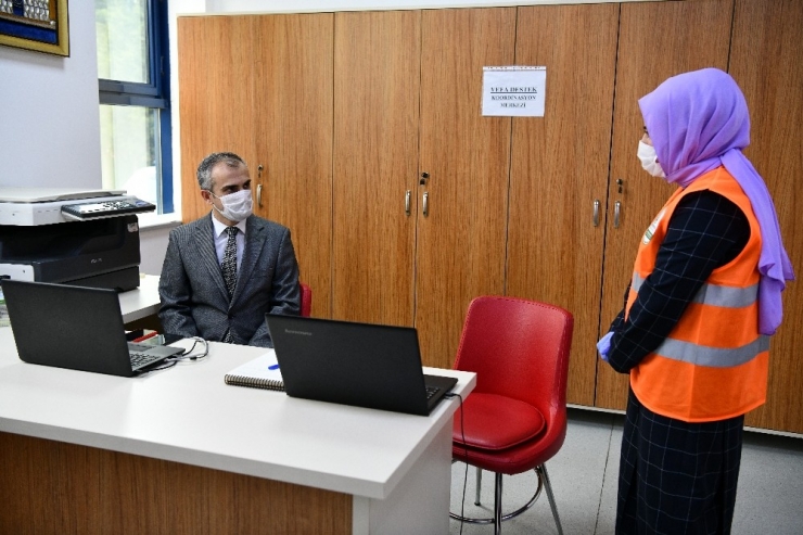 Vefa Destek Ekibinden Yaşlılara 24 Saat Hizmet