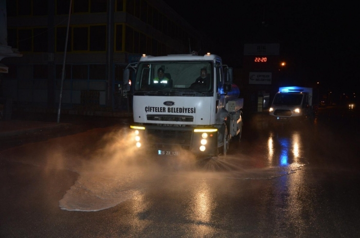 Çifteler Belediyesi Dezenfekte Çalışmalarına Devam Ediyor