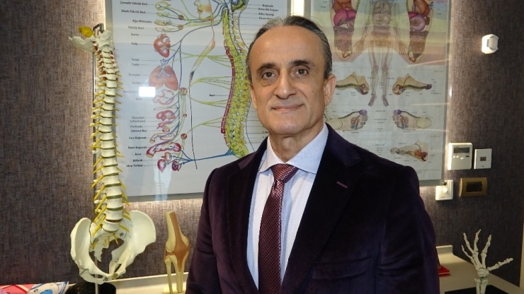 Korona Virüse Karşı 15 Dakika Uygun Adım Yürüyüş