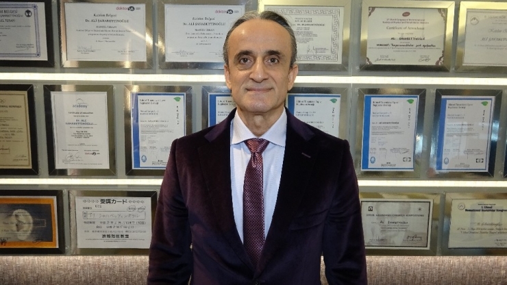 Korona Virüse Karşı 15 Dakika Uygun Adım Yürüyüş