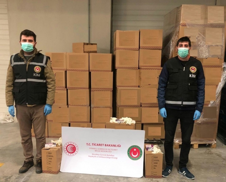 Kaçak Yolla Yurt Dışına Çıkarılmak İstenen 86 Bin Adet Tıbbi Eldiven Ele Geçirildi