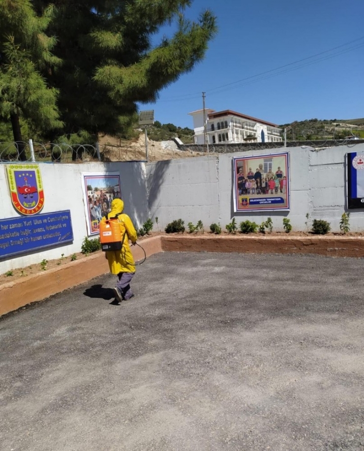 Korona Virüse Karşı Tedbirler Sürüyor