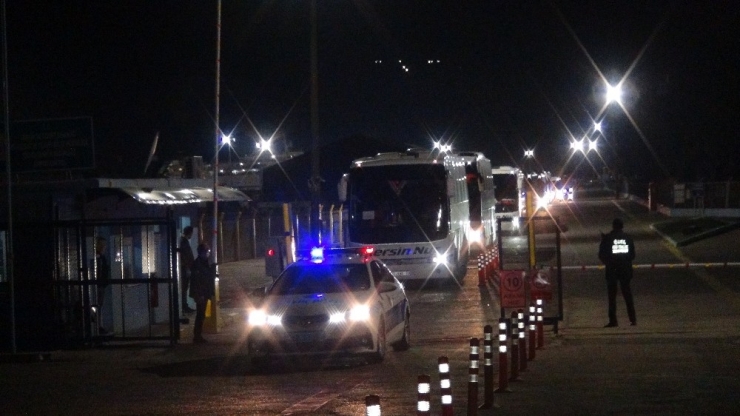 Kktc’den Gelen Öğrenci Ve Tır Şoförleri Karantina Altına Alındı