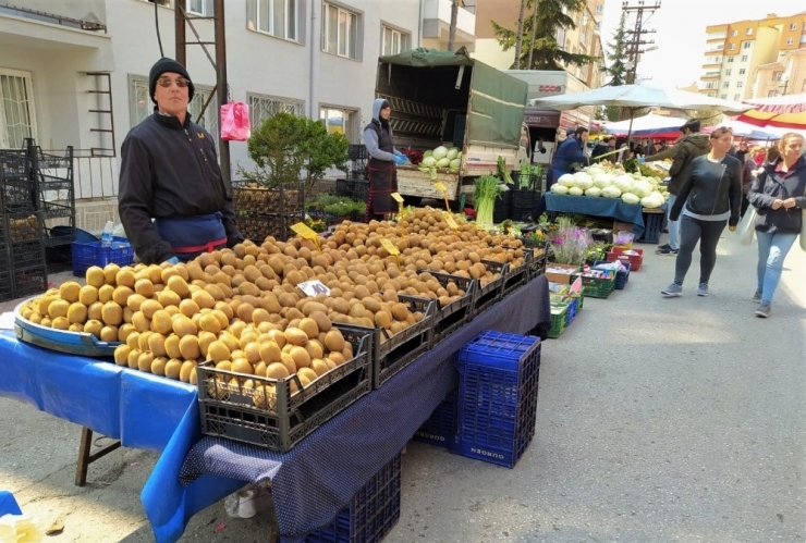 Korona Virüs Pazarı Da Vurdu