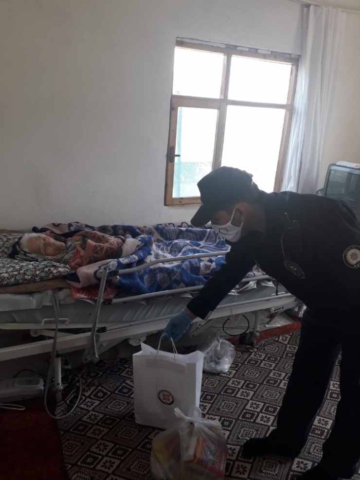 Kumlucada 65 Yaş Üstü Vatandaşların İhtiyaçları Giderildi