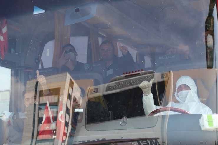 Kktc’den Getirilen 143 Kişi, İskenderun Kyk Yurtlarında Karantinaya Alındı