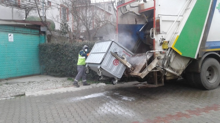 Ergene’de Çöp Konteynerleri Dezenfekte Ediliyor
