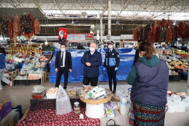 Menteşe Halk Pazarında Korona Virüs Denetimi
