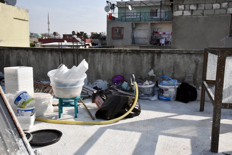 Mersin’de Merdiven Altı Süt Üretimi Yapılan İmalathaneye Baskın