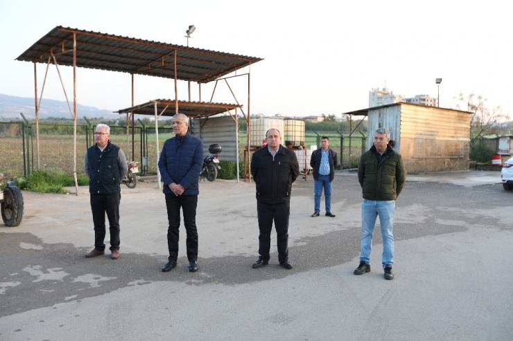 Tarhan’dan, Korona İle Mücadele Eden Çalışanlara Simit Ayran İkramı