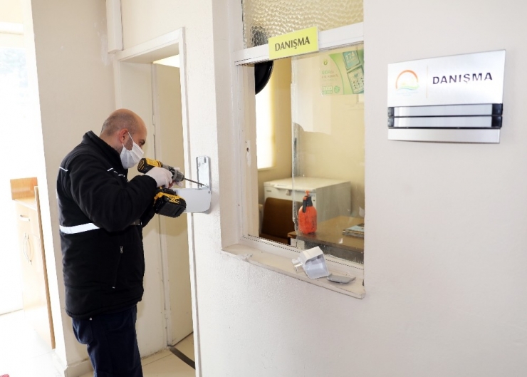 Mudanya’da Kamu Kurumlarına Belediyeden Hijyen Desteği