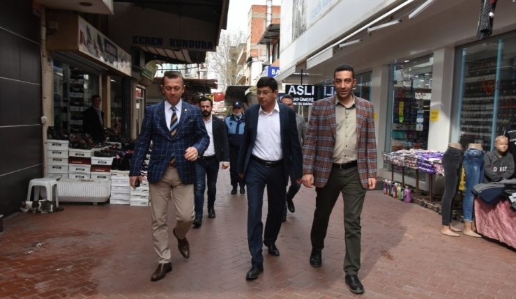 Başkan Özcan’dan Çarşı Bölgesinde Sıkı Denetim
