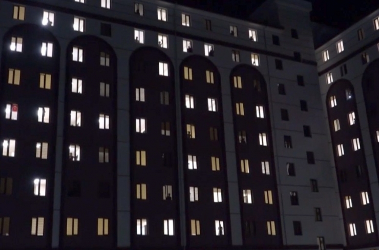 Sivas’ta Kontrol Altındaki Öğrencilerden Alkışlı Destek