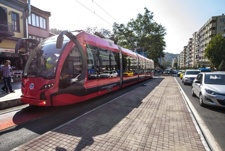 Bursa’da Toplu Ulaşım Kullanımı Yüzde 84 Oranında Düştü, 2 Tramvay Hattı İptal Edildi