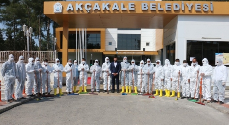 Akçakale’de Çarşı Merkezi Dezenfekte Edildi