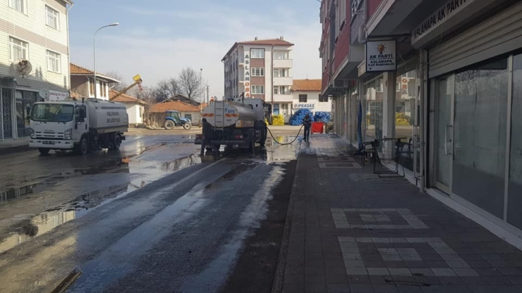 Aslanapa’da Sanayi Sitesi Dezenfekte Edildi