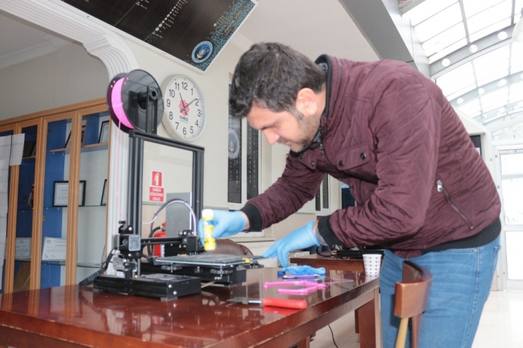 3 Boyutlu Yazıcılarla Maske Üretimi Başladı