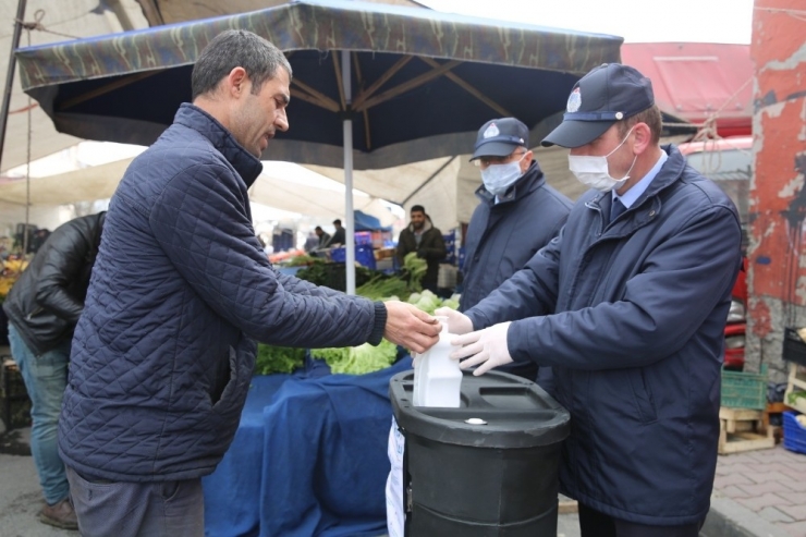 Başakşehir’de Pazar Yerlerine Korona Virüs Düzenlemesi