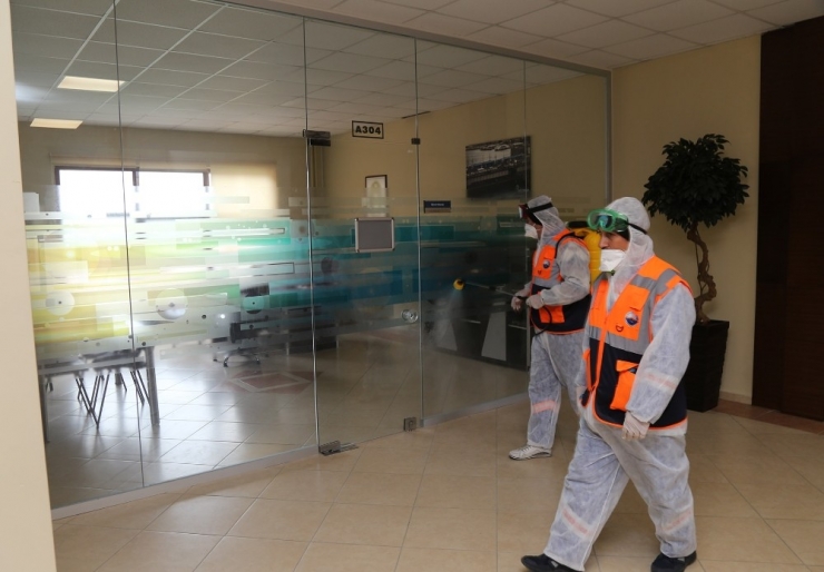 Büyükçekmece’de Üniversiteler Korona Virüse Karşı Dezenfekte Ediliyor