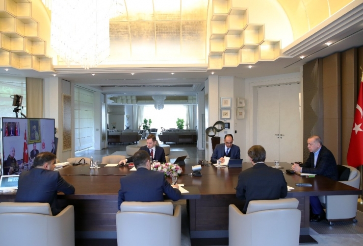 Cumhurbaşkanı Erdoğan, Kabine Üyeleriyle Video Konferansla Toplantı Yaptı