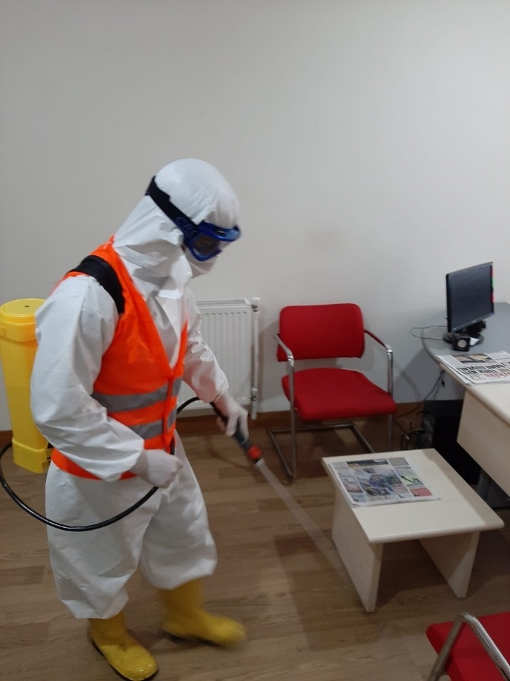 Bağlar Belediyesi Basın Bürolarını Dezenfekte Etti