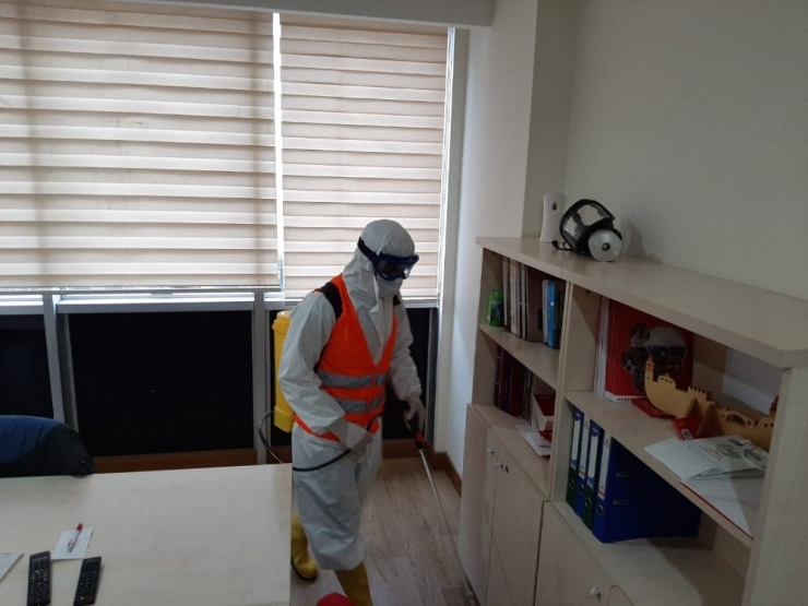 Bağlar Belediyesi Basın Bürolarını Dezenfekte Etti