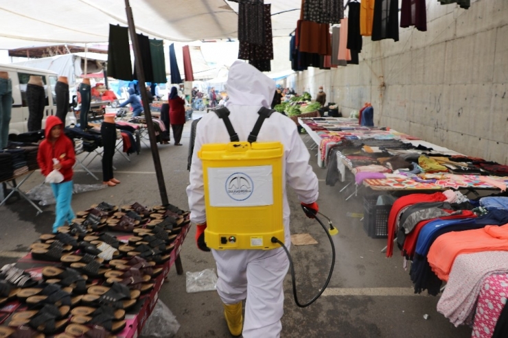 Belediyeden Sıra Dışı Virüs Önlemi