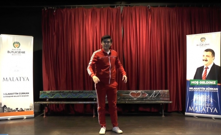 Dünya Tiyatro Günü Sanal Ortamda