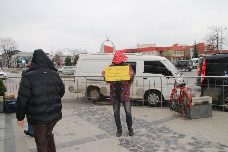 Amatör Tiyatrocu Dünya Tiyatrolar Gününde Korona Virüs Oldu