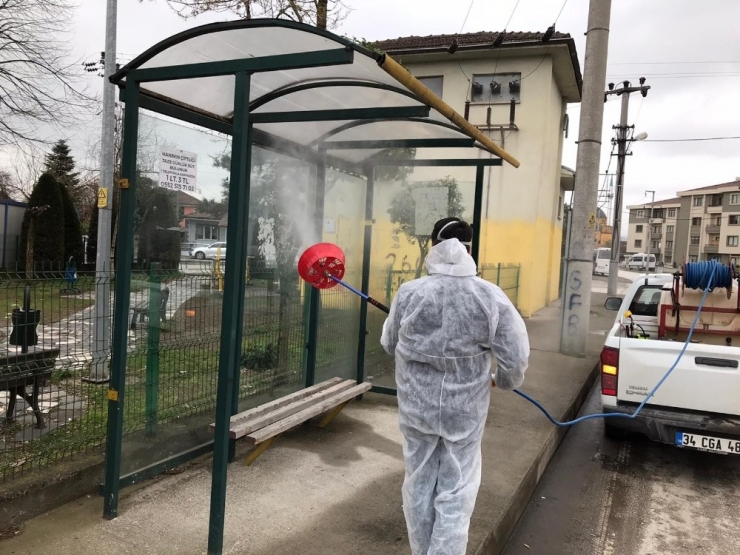 Otobüsler Ve Duraklar İlaçlandı